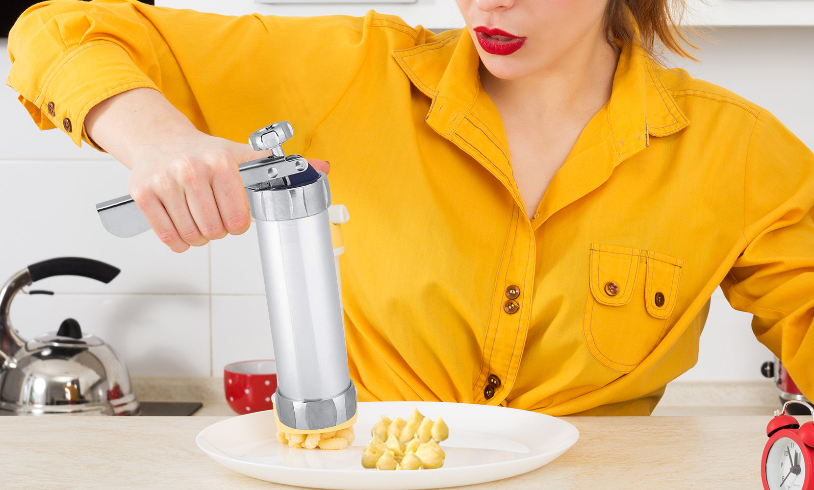 25-Piece: DIY Biscuit Cookie Churros Press Maker and Decoration Gun Kit